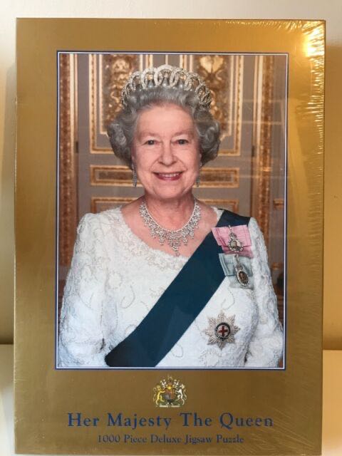 Goldene Jubilare,Majesty The Queen - Gibsons puzzle collectible - Main Image 2