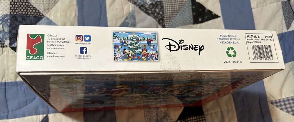Mickey Minnie Winter Christmas Tree -  Ceaco puzzle collectible [Barcode 021081232135] - Main Image 2