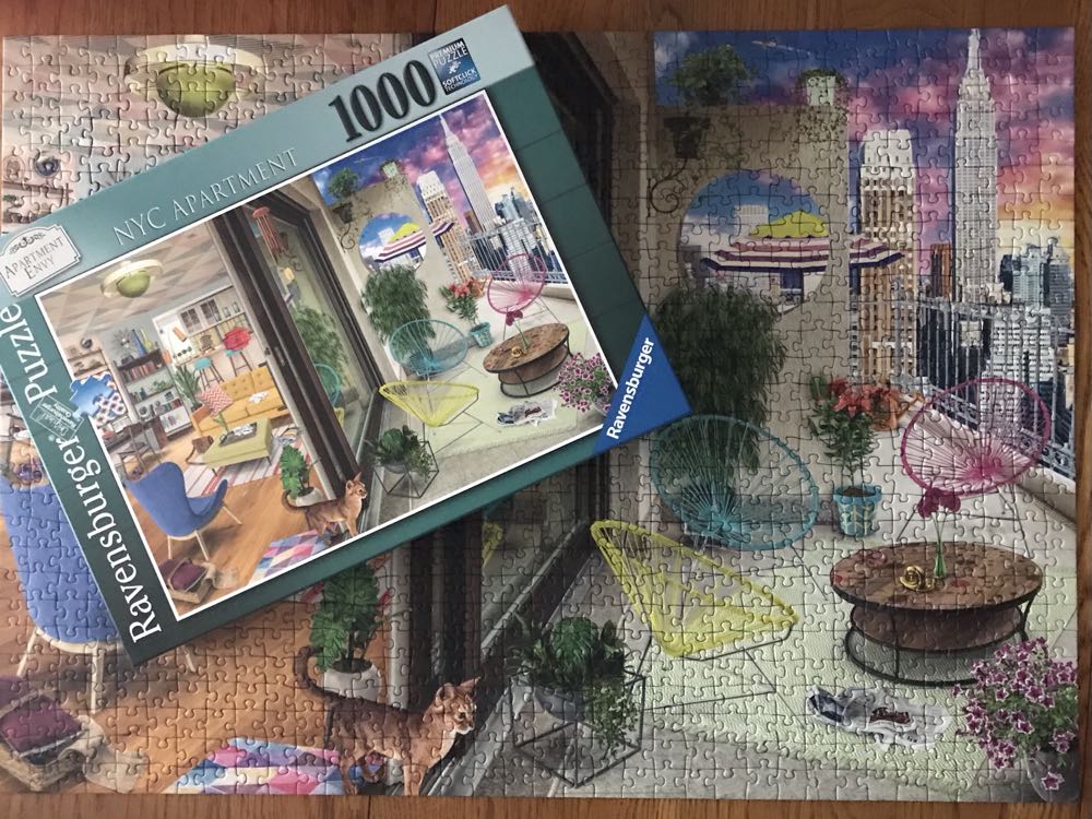 NYC Apartment - Ravensburger puzzle collectible [Barcode 4005556165452] - Main Image 3