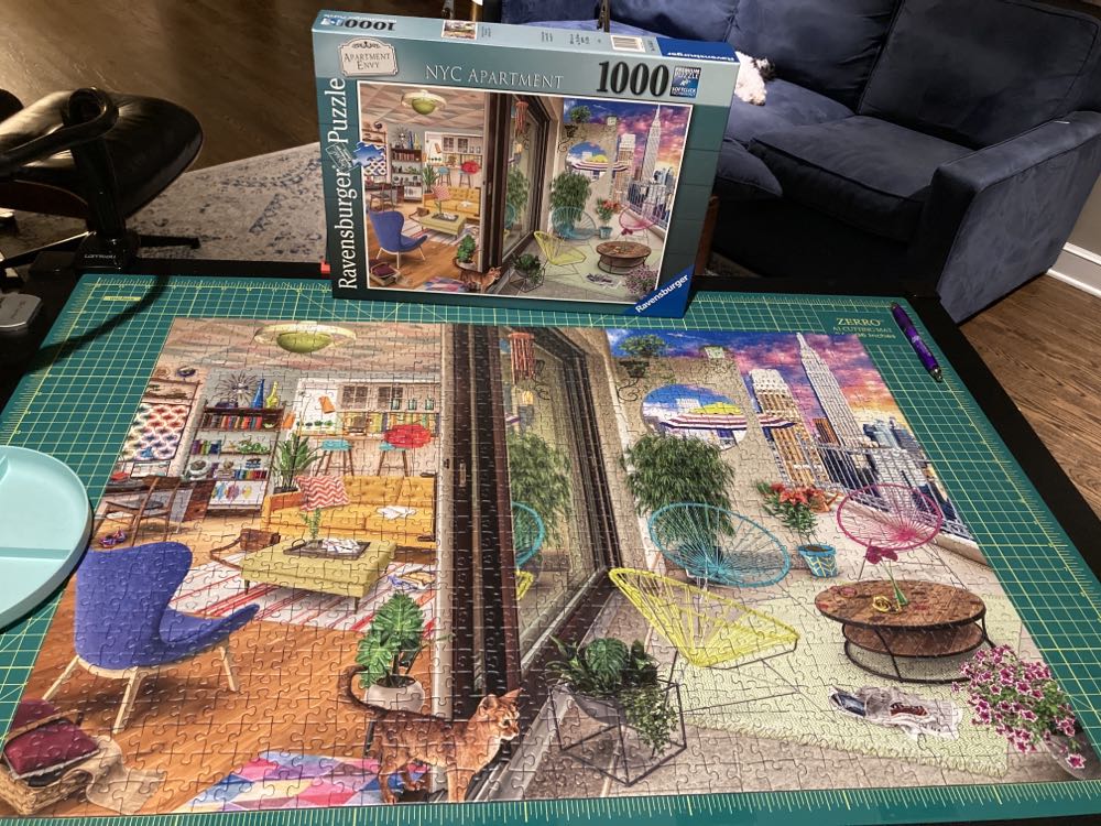 NYC Apartment - Ravensburger puzzle collectible [Barcode 4005556165452] - Main Image 4