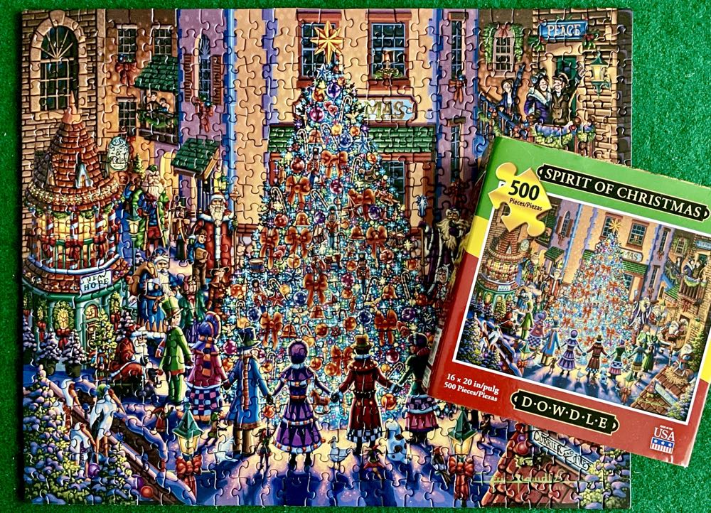 Spirit of Christmas - Dowdle puzzle collectible [Barcode 671095204088] - Main Image 2