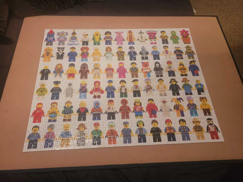 Lego Minifigures ✅ - Chronicle Books puzzle collectible [Barcode 9781452182278] - Main Image 3