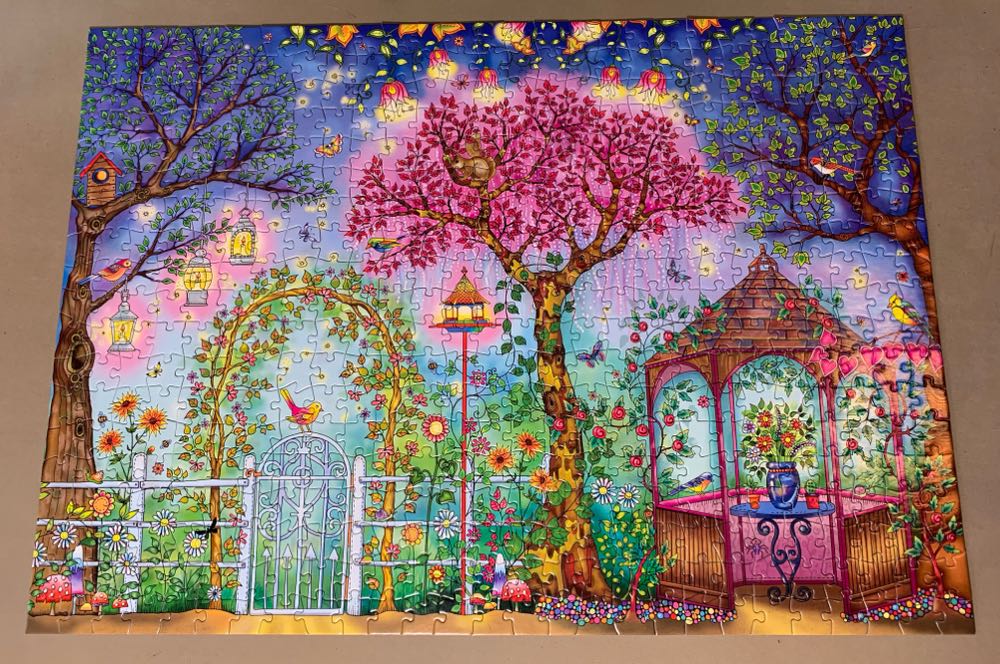 Secret Garden : Songbird Garden* - Buffalo Games puzzle collectible [Barcode 079346038435] - Main Image 2