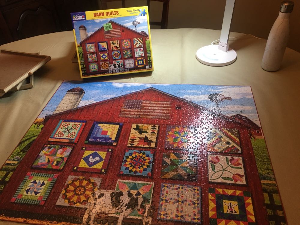 Barn Quilts - White Mountain Puzzles puzzle collectible [Barcode 724819262427] - Main Image 2