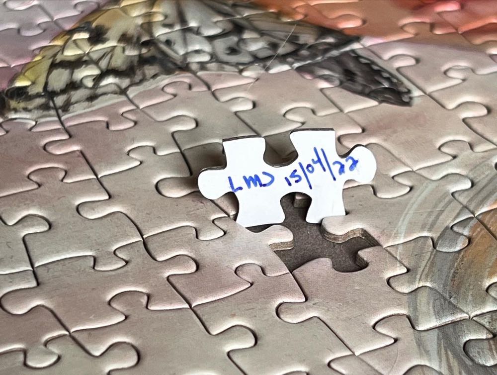 Hydie - Potter Puzzles puzzle collectible [Barcode 9780593233443] - Main Image 2