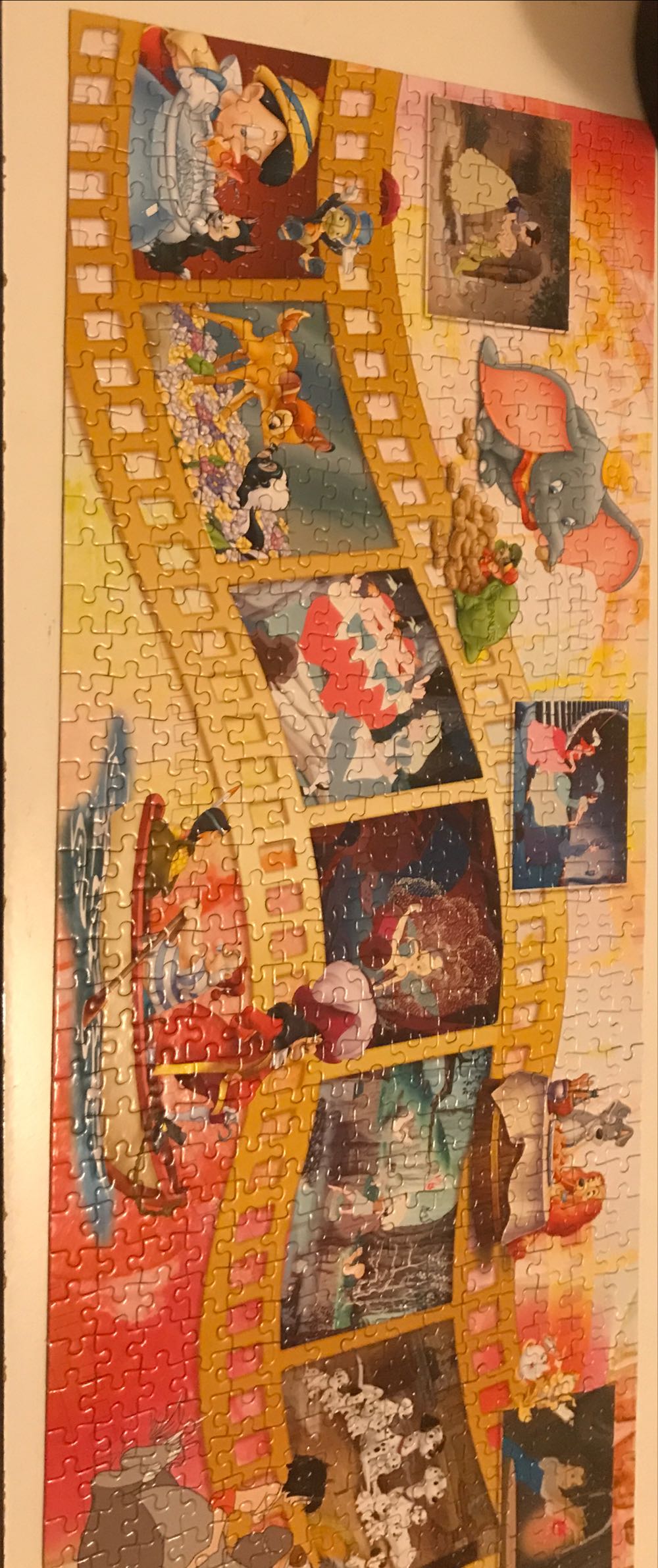 Movie Moments - Mega Puzzles puzzle collectible [Barcode 072348505714] - Main Image 3