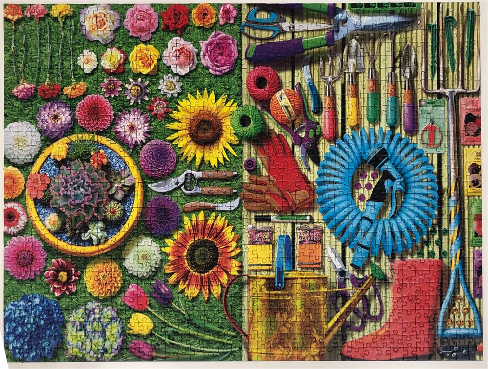 In The Garden - Ravensburger puzzle collectible [Barcode 4005556161928] - Main Image 4