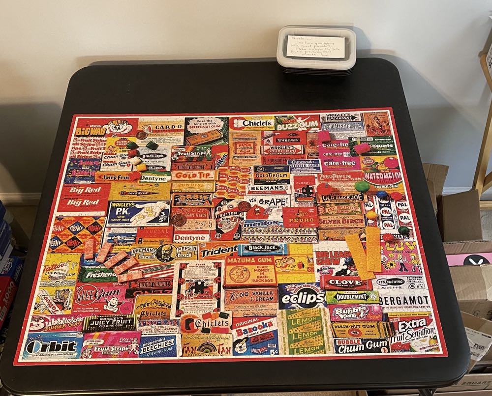 Gum Wrappers - White Mountain puzzle collectible [Barcode 724819254620] - Main Image 4