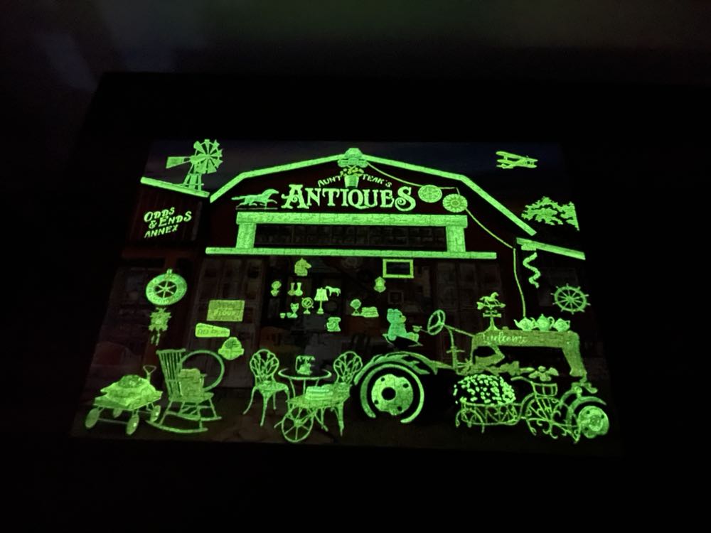 Antique Roadshow - MasterPieces puzzle collectible [Barcode 705988607738] - Main Image 3