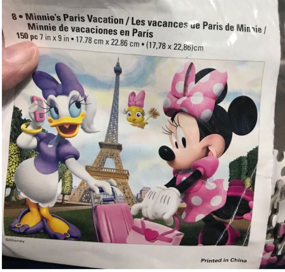 39 Minnie’s Paris Vacation  puzzle collectible - Main Image 2