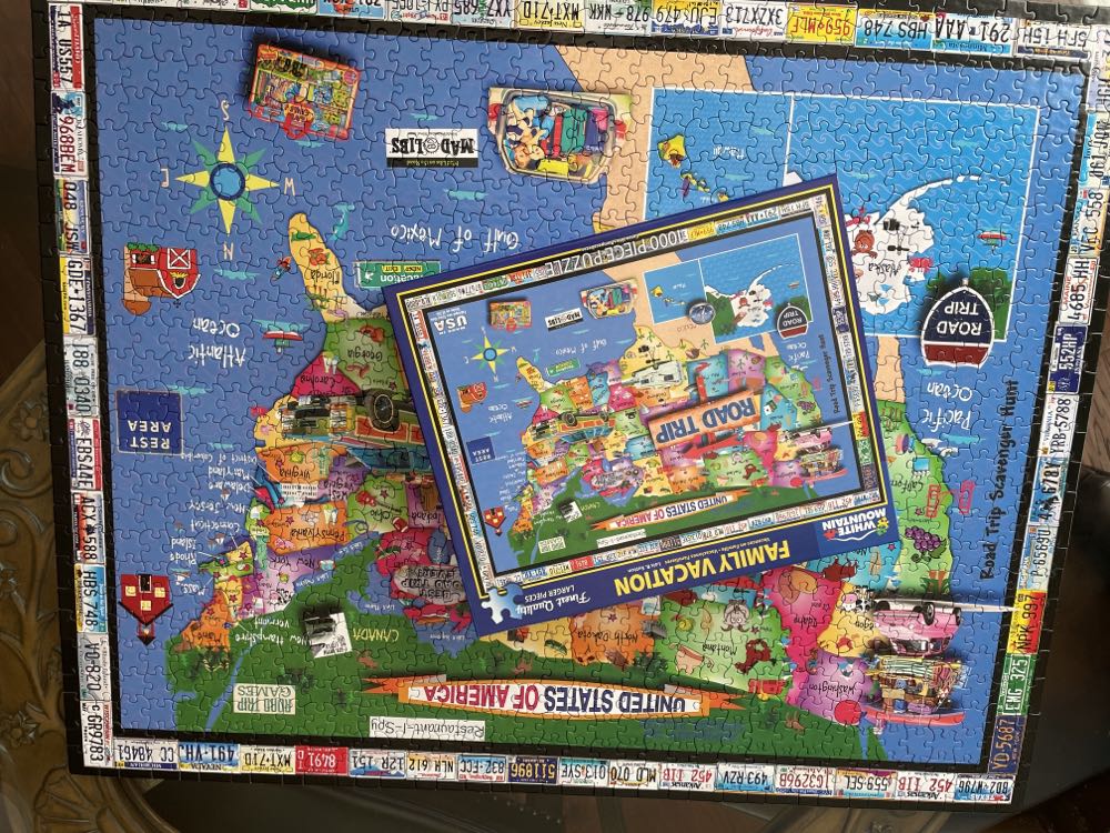 Family Vacation Annie H  - White Mountain Puzzles puzzle collectible [Barcode 724819261598] - Main Image 3