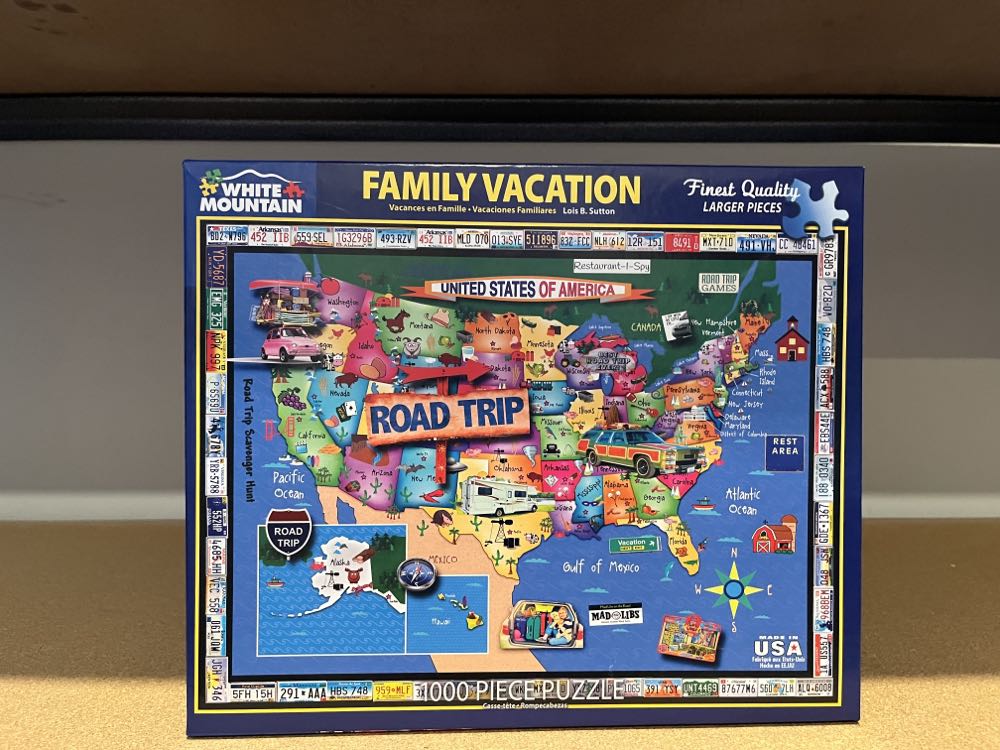 Family Vacation Annie H  - White Mountain Puzzles puzzle collectible [Barcode 724819261598] - Main Image 4