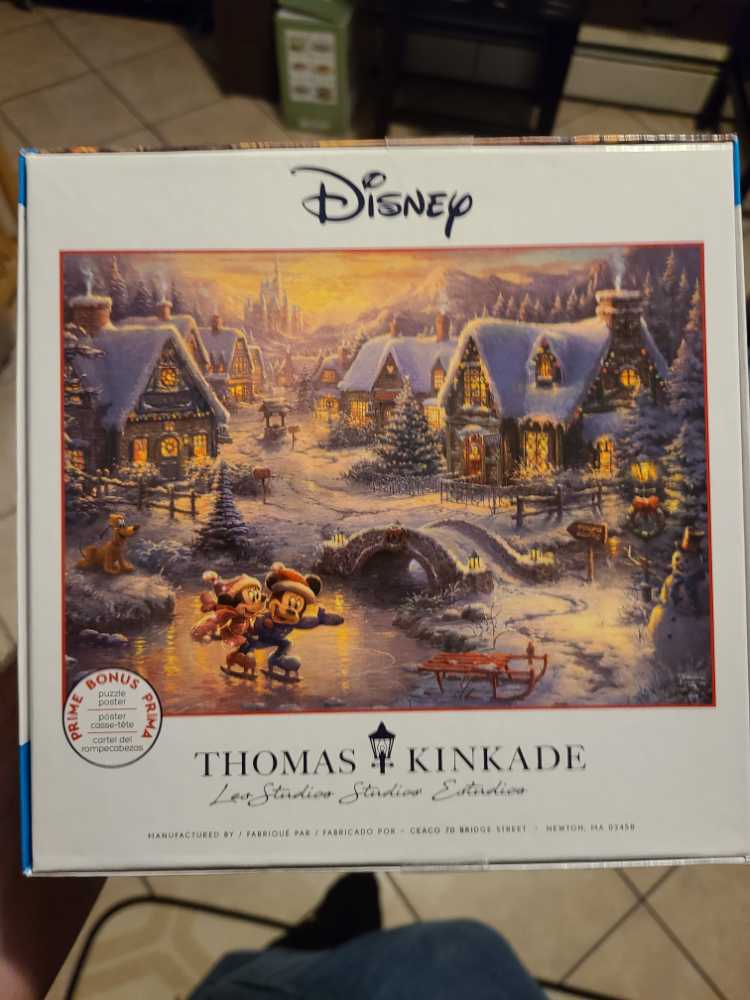 Thomas Kinkade: Mickey And Minnie Sweetheart Holiday - Ceaco puzzle collectible [Barcode 021081331227] - Main Image 2