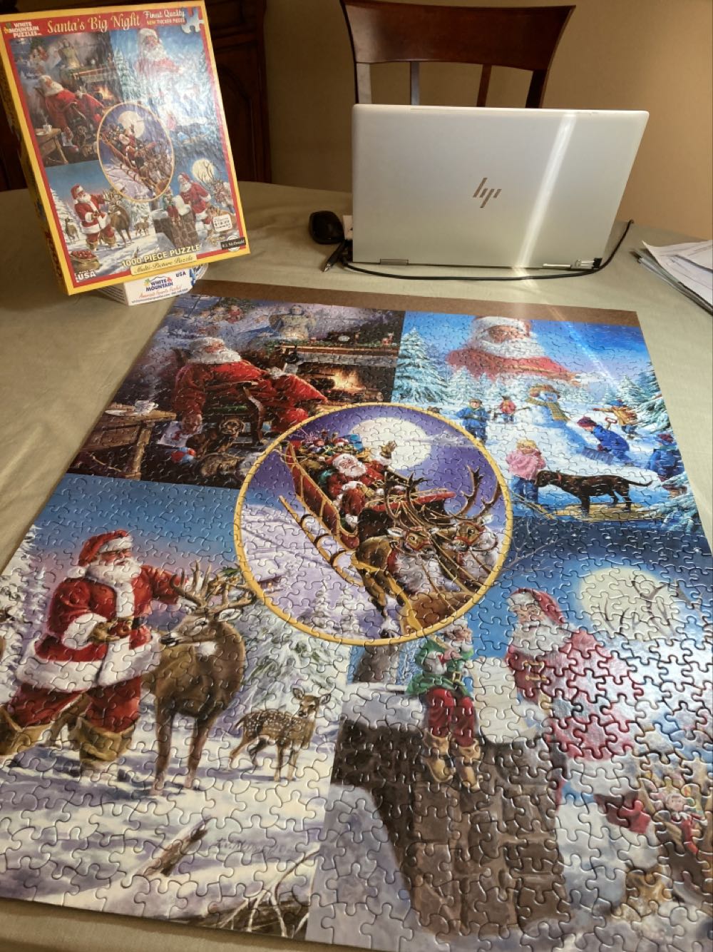 Santas Big Night - White Mountain puzzle collectible [Barcode 724819255092] - Main Image 2