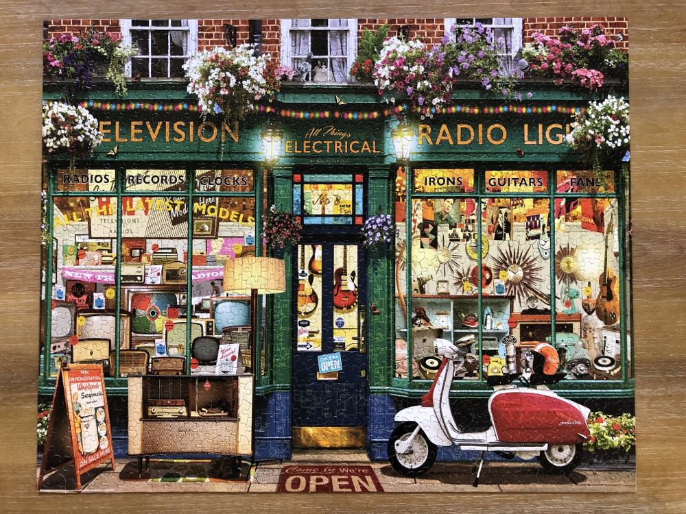 Electronics Store - White Mountain puzzle collectible [Barcode 724819261062] - Main Image 2