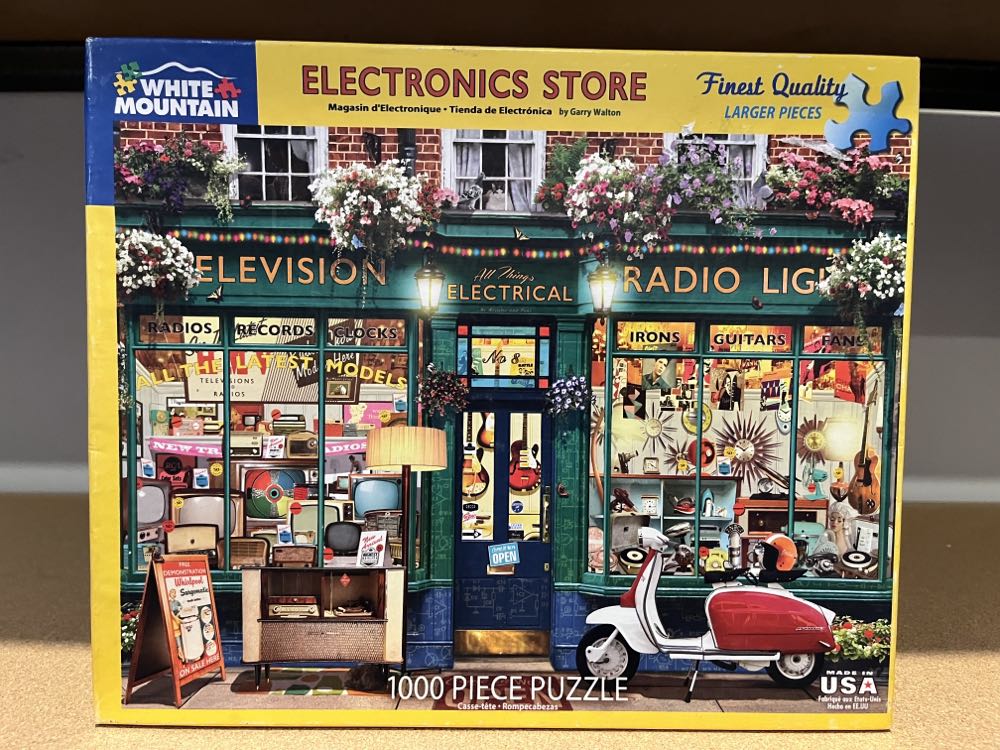 Electronics Store - White Mountain puzzle collectible [Barcode 724819261062] - Main Image 3