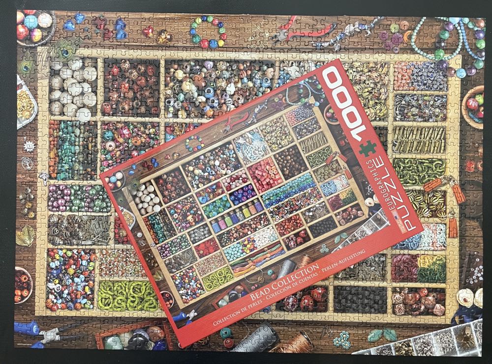 Bead Collection - Eurographics puzzle collectible [Barcode 628136655286] - Main Image 2