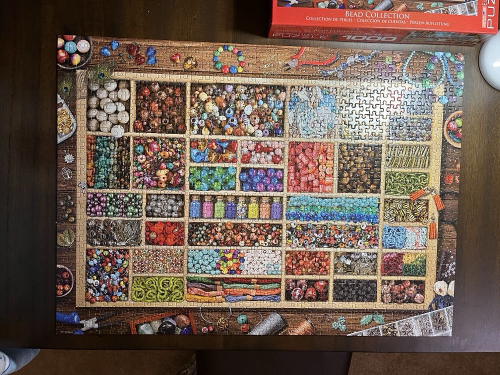 Bead Collection - Eurographics puzzle collectible [Barcode 628136655286] - Main Image 4