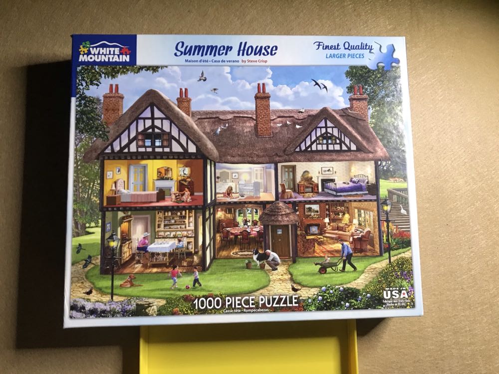 Summer House - White Mountain puzzle collectible [Barcode 724819258567] - Main Image 3