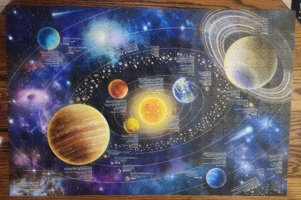 Solar System - Hinkler puzzle collectible [Barcode 9781743638620] - Main Image 2