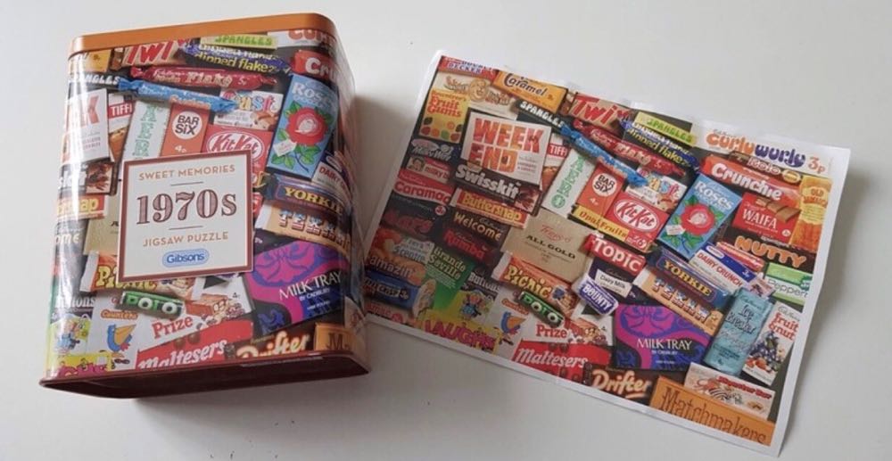 Sweet Memories 1970s - Gibsons puzzle collectible [Barcode 5012269038323] - Main Image 4