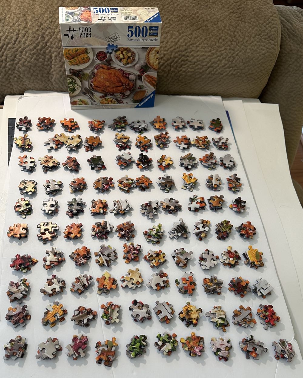 Autumn Feast  - Ravensburger puzzle collectible [Barcode 4005556824410] - Main Image 4