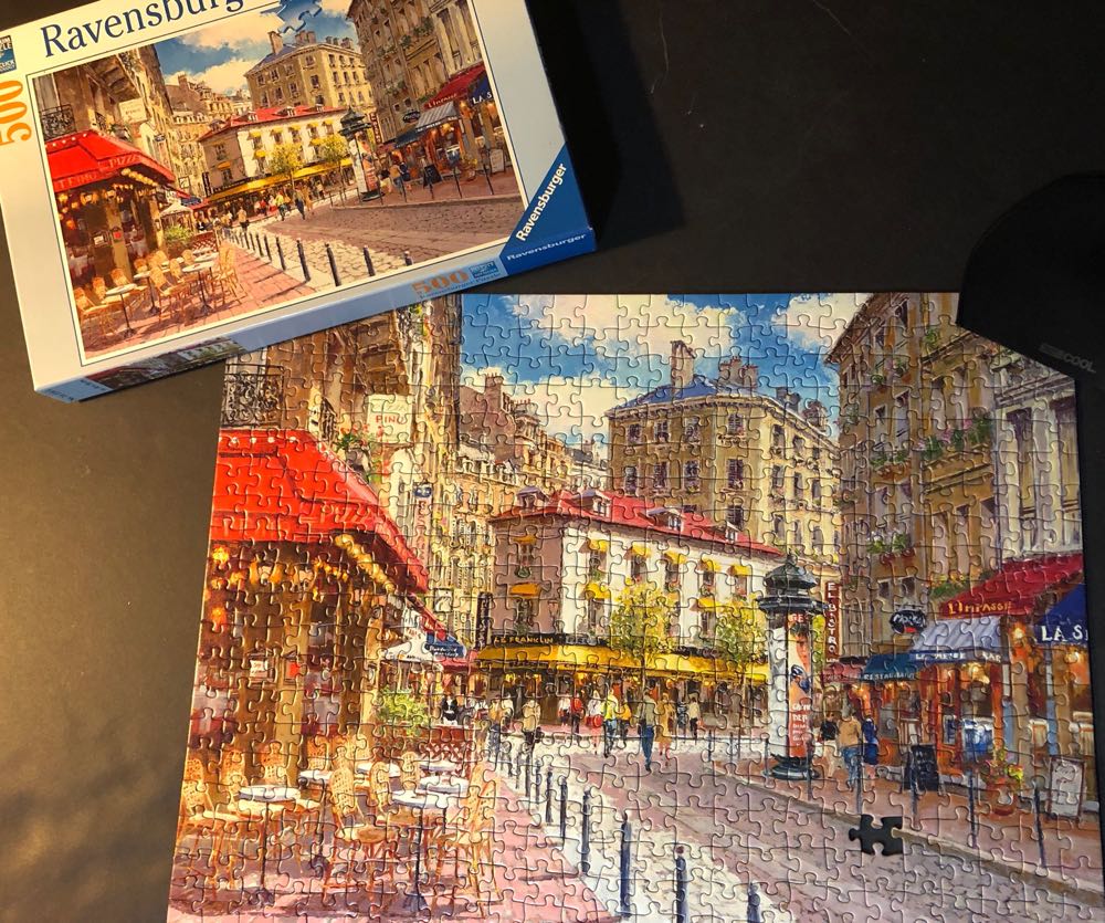 Quaint Shops - Ravensburger puzzle collectible [Barcode 4005556141166] - Main Image 2
