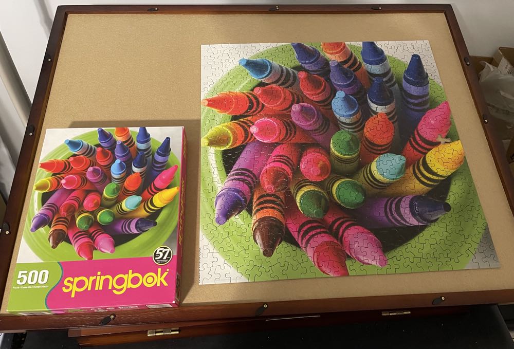 Twist Of Color - Springbok puzzle collectible [Barcode 091683025152] - Main Image 3