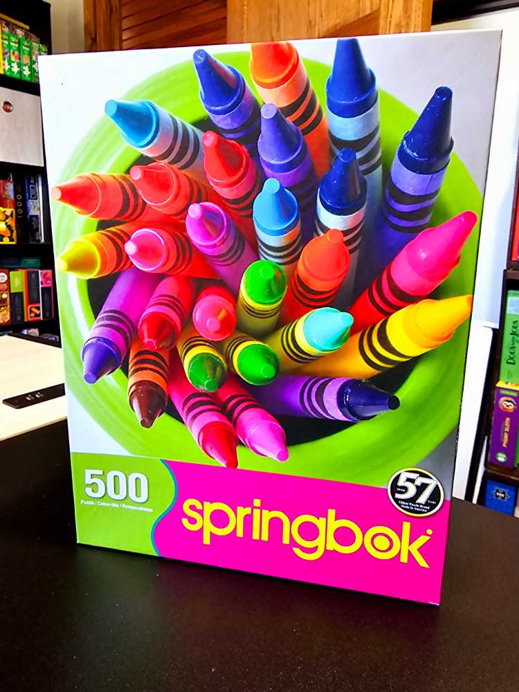 Twist Of Color - Springbok puzzle collectible [Barcode 091683025152] - Main Image 4