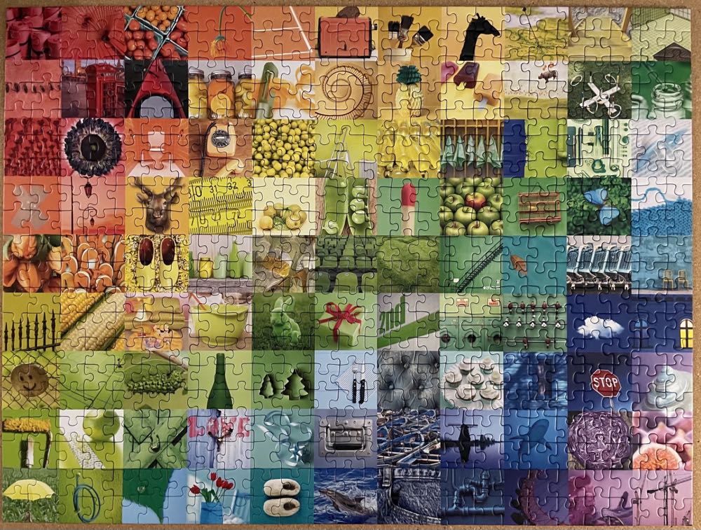 99 Daily Colors* - Ravensburger puzzle collectible [Barcode 4005556824670] - Main Image 2