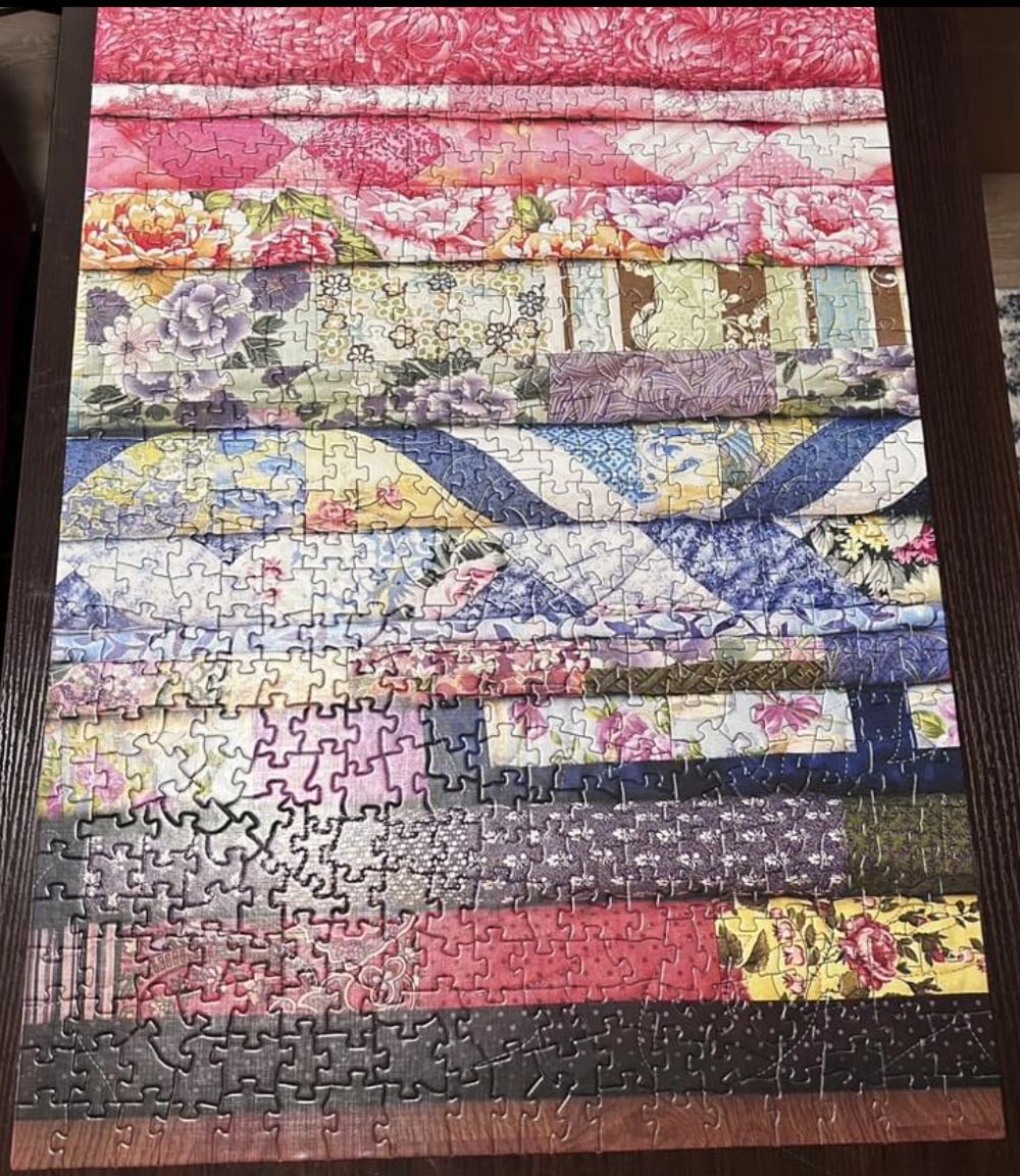 Quilts - Cobble Hill puzzle collectible [Barcode 625012571487] - Main Image 4