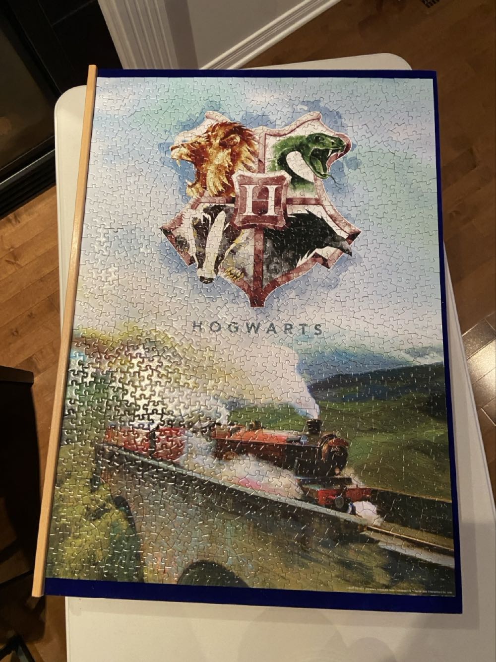 Hogwarts Express - Aquarius puzzle collectible [Barcode 840391134034] - Main Image 2