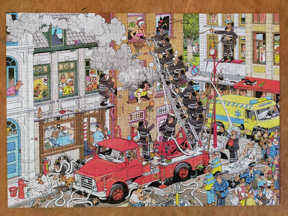 Brand meester! - Jumbo puzzle collectible [Barcode 8710126172797] - Main Image 2