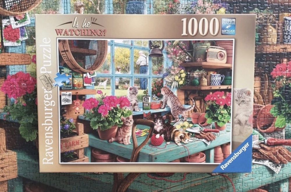 Is He Watching - Ravensburger puzzle collectible [Barcode 4005556195527] - Main Image 4