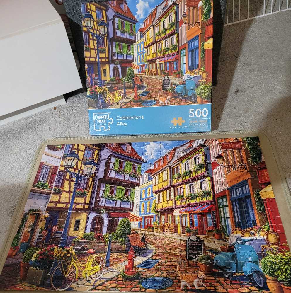 Cobblestone Alley - Corner Piece puzzle collectible [Barcode 5052089281370] - Main Image 4