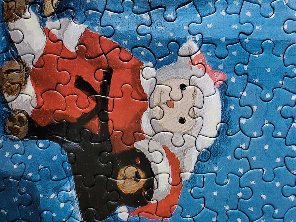 Christmas Eve - White Mountain Puzzles puzzle collectible [Barcode 724819264209] - Main Image 4