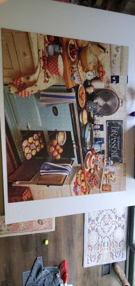 Home Cooking - White Mountain puzzle collectible [Barcode 724819259328] - Main Image 4