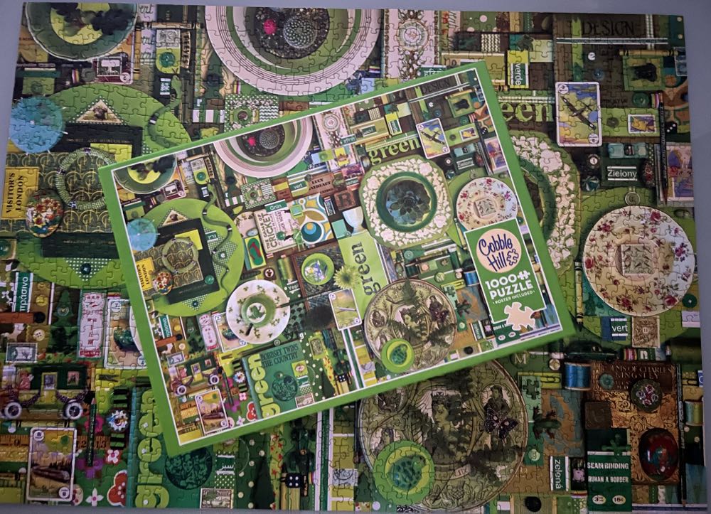 Green - Cobble Hill 🇺🇸 puzzle collectible [Barcode 625012801492] - Main Image 4