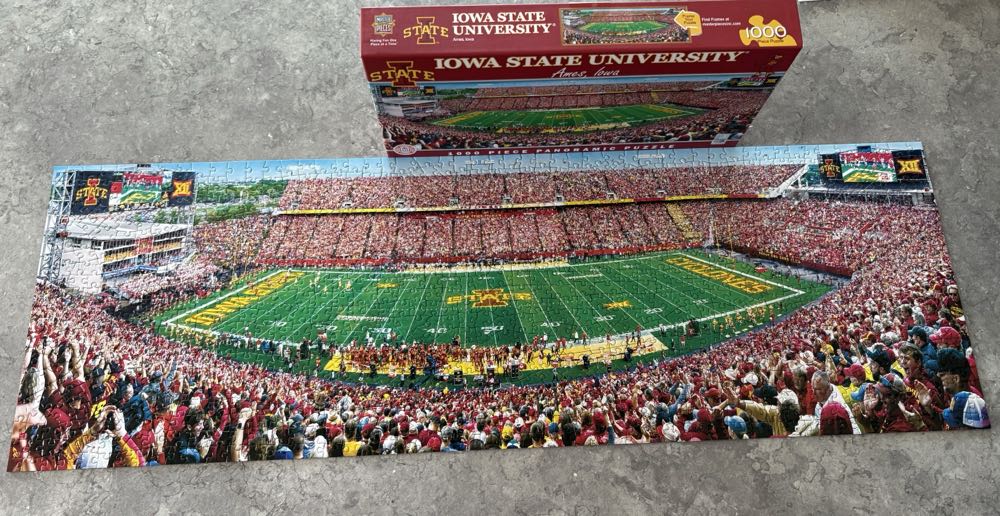 Iowa State University Day Game - Masterpieces, Inc. puzzle collectible [Barcode 705988914089] - Main Image 2