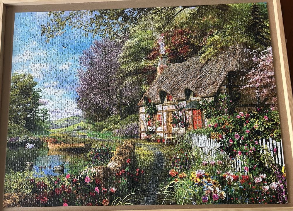 Country Cottage - Ravensburger 🇩🇪 puzzle collectible [Barcode 4005556162024] - Main Image 3