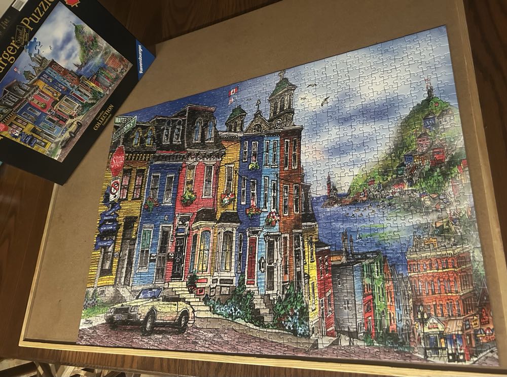 St. Johns Newfoundland (1) - Ravensburger puzzle collectible [Barcode 4005556139781] - Main Image 3