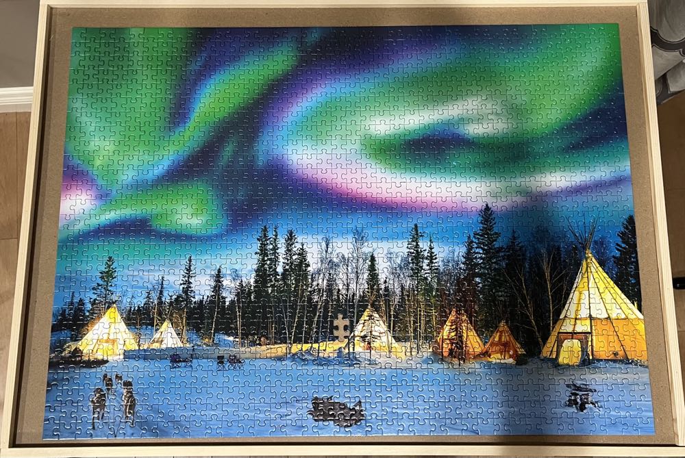 Northern Lights - Eurographics puzzle collectible [Barcode 628136654357] - Main Image 2