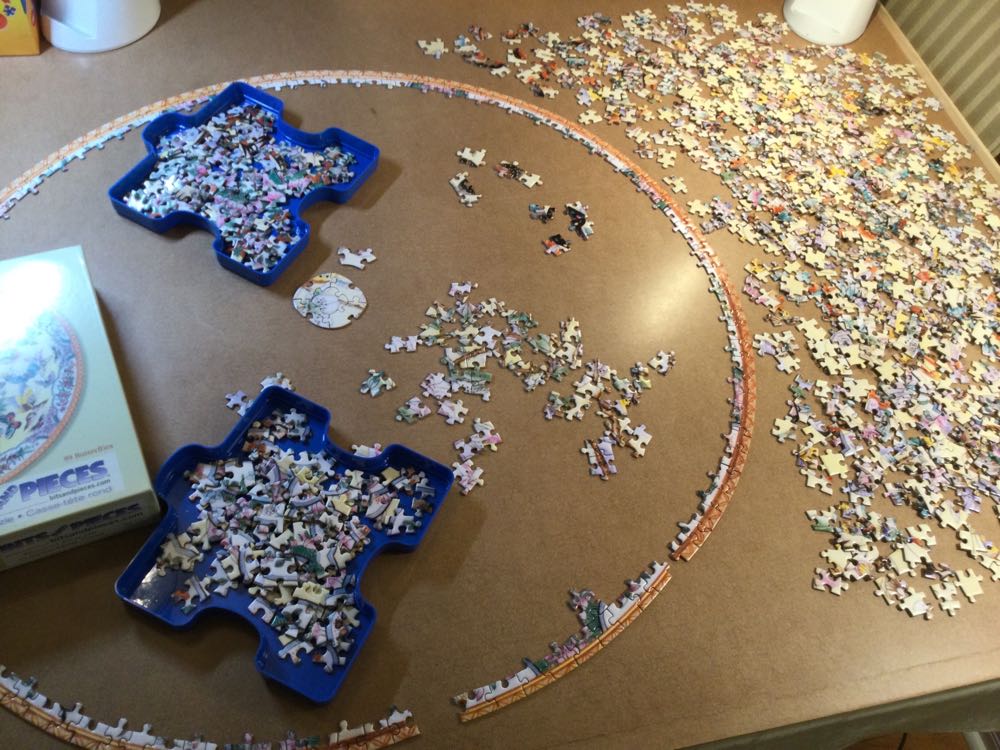 99 Butterflies Round Jigsaw - Bits & Pieces puzzle collectible [Barcode 192949023629] - Main Image 2