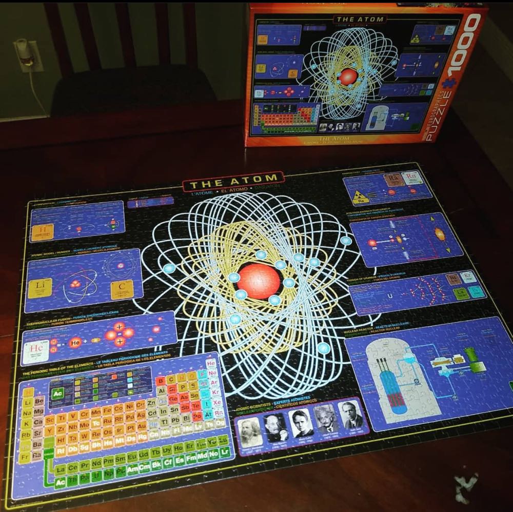 The Atom - EuroGraphics puzzle collectible [Barcode 628136610025] - Main Image 2
