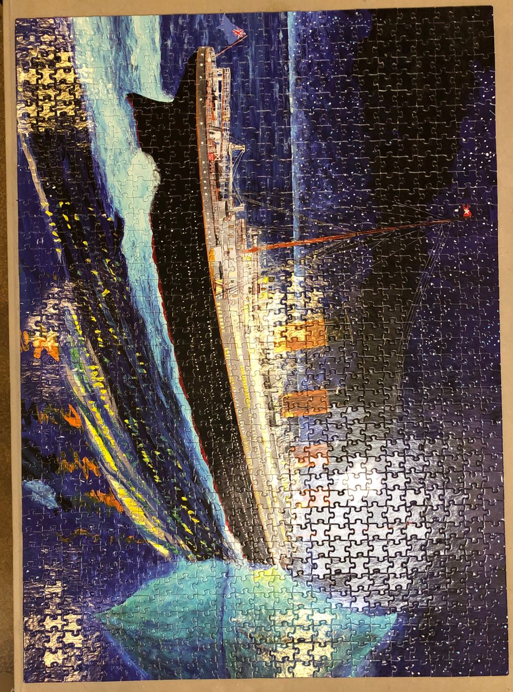 Titanic *T/S - Master Pieces puzzle collectible [Barcode 705988812071] - Main Image 2