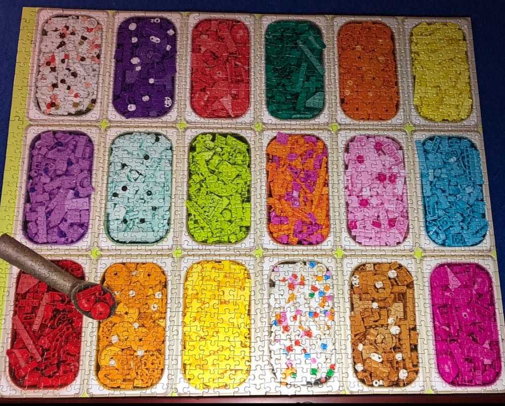 Lego - Ice Cream Dream - Chronicle Books puzzle collectible - Main Image 2