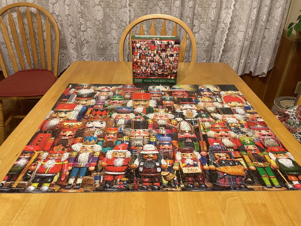 Nutcracker Collection - Springbok puzzle collectible [Barcode 091683107940] - Main Image 3