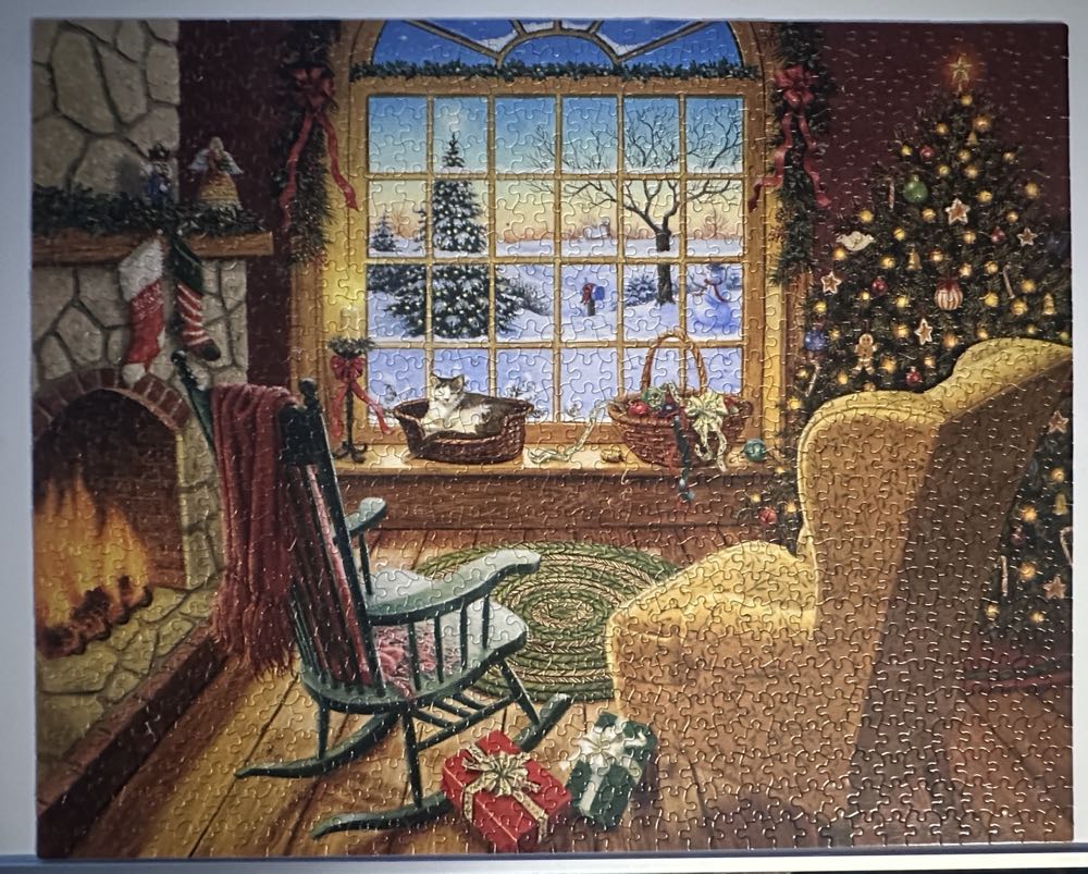 Cozy Christmas Cat-sold - White Mountain Puzzles puzzle collectible [Barcode 724819256716] - Main Image 3