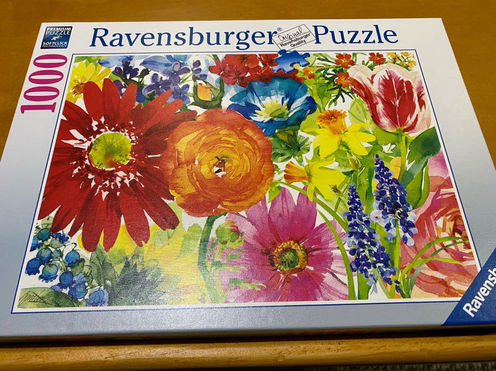 Abundant Blooms - Ravensburger puzzle collectible [Barcode 4005556197293] - Main Image 3