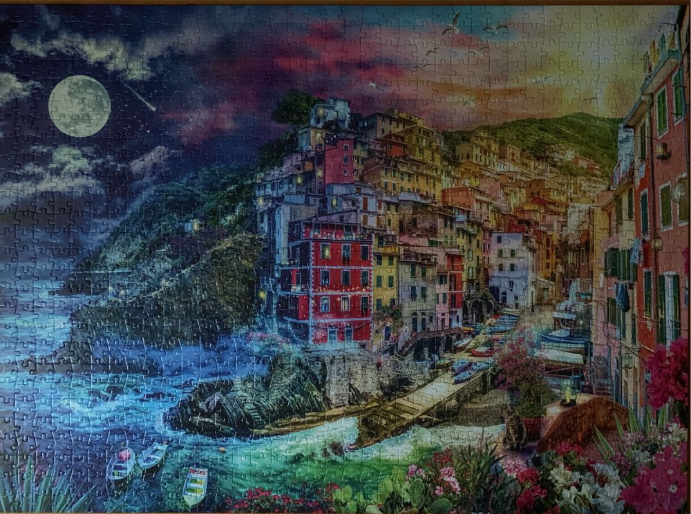 Night & Day - Cinque Terre Splendor - Buffalo Games puzzle collectible [Barcode 079346118472] - Main Image 3